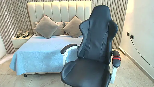 Maissa nakier online show from 07/31/26, 02:05