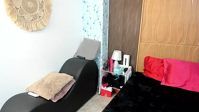 TaniaRosen online show from 06/19/26, 06:23