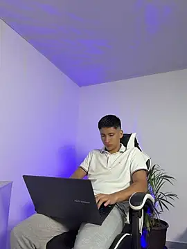 SantiLux  online show from 06/25/26, 03:39