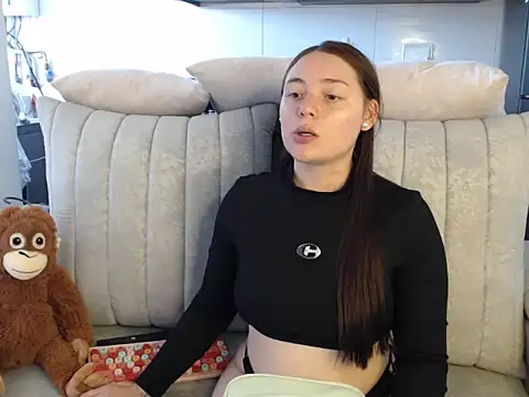 Madiison Keller online show from 06/23/26, 06:06