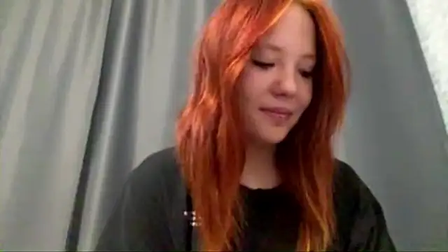 Snapshot of MarielaBradway chatting on 06/18/26, 01:59 MarielaBradway online show from 06/18/26, 01:59