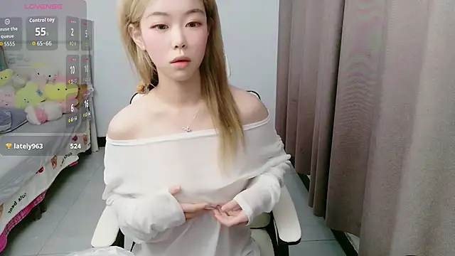 xiaoshenlove030 online show from 07/20/26, 10:39