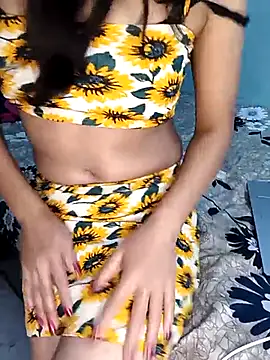 Snapshot of Kenisha_Beauty chatting on 06/22/26, 11:29 Kenisha Beauty online show from 06/22/26, 11:29