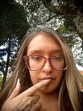 karla-giraldo1 online show from 07/21/26, 04:42