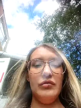 karla-giraldo1 online show from 07/25/26, 07:55