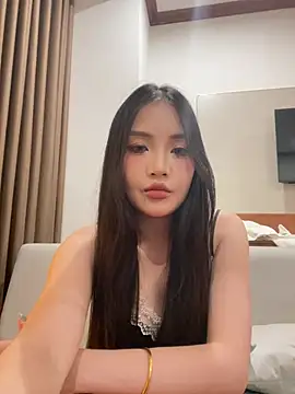 Lilyluta2000 online show from 06/19/26, 06:01