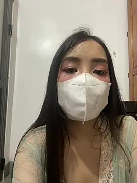 Lilyluta2000 online show from 07/11/26, 09:23