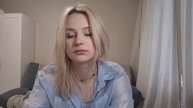 BloomMoon online show from 06/22/26, 12:35