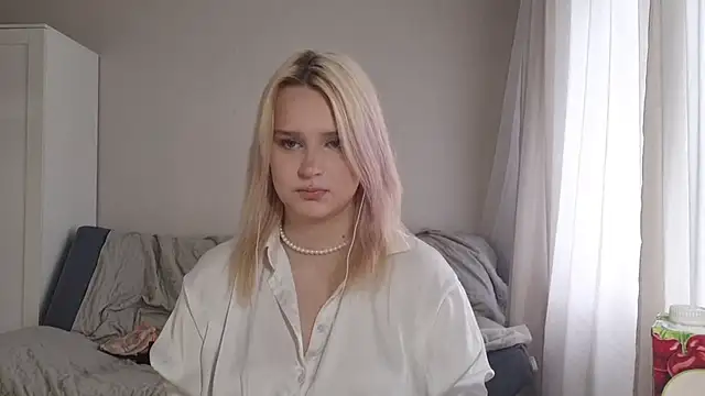 BloomMoon online show from 07/02/26, 10:43