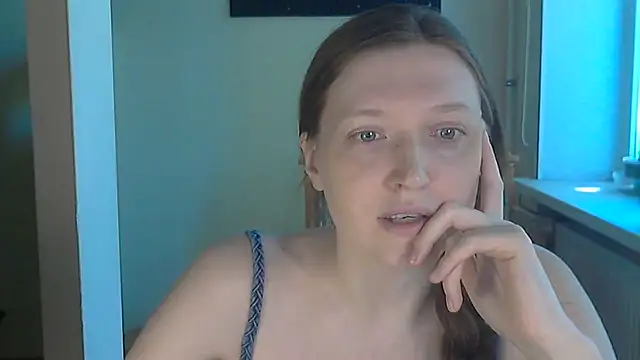Snapshot of Holistic_woman chatting on 06/20/26, 10:29 Holistic woman online show from 06/20/26, 10:29