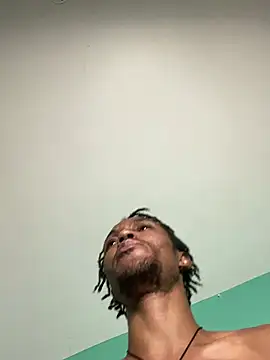 Snapshot of kemze chatting on 07/31/26, 10:31 kemze online show from 07/31/26, 10:31