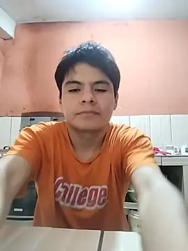 Snapshot of GeorgeJdbreak12 chatting on 06/19/26, 04:50 GeorgeJdbreak12 online show from 06/19/26, 04:50