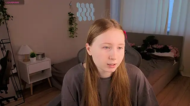 LiliTiny online show from 07/05/26, 01:23