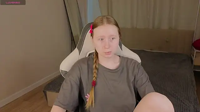 LiliTiny online show from 07/06/26, 01:35