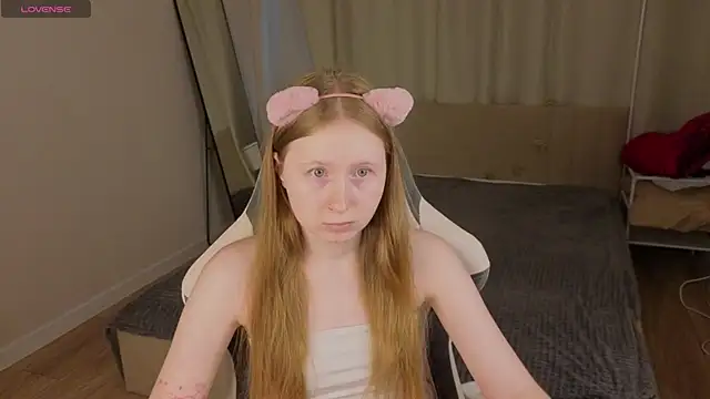 LiliTiny online show from 07/07/26, 01:41