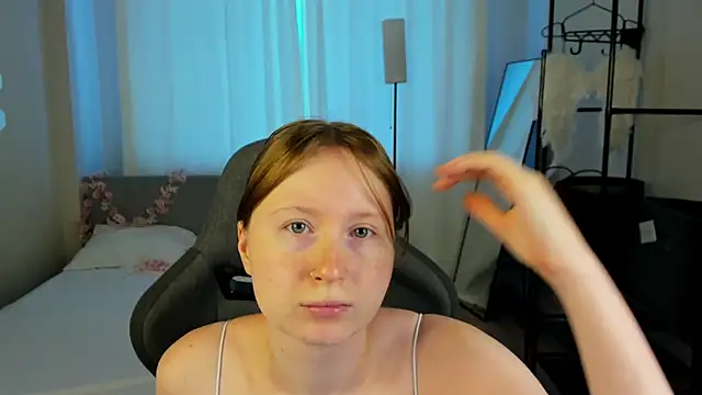 LiliTiny online show from 08/07/26, 01:18