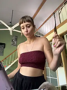 LandKellys online show from 06/24/26, 04:44