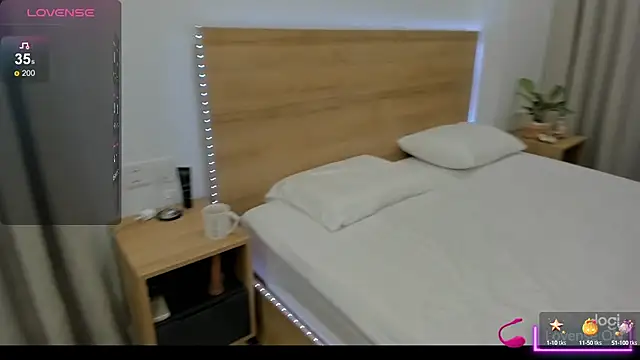 Snapshot of miko_kimura chatting on 12/27/24, 03:20 miko kimura online show from 12/27/24, 03:20