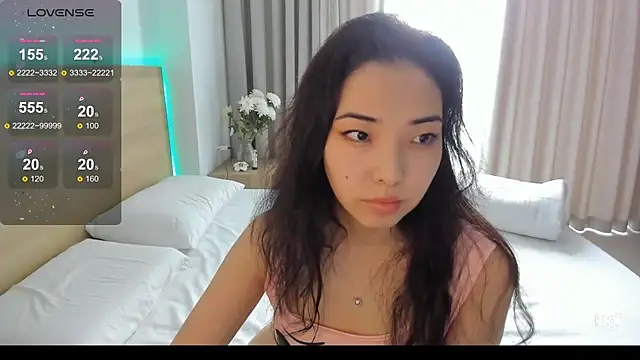 Snapshot of miko_kimura chatting on 01/14/25, 03:32 miko kimura online show from 01/14/25, 03:32