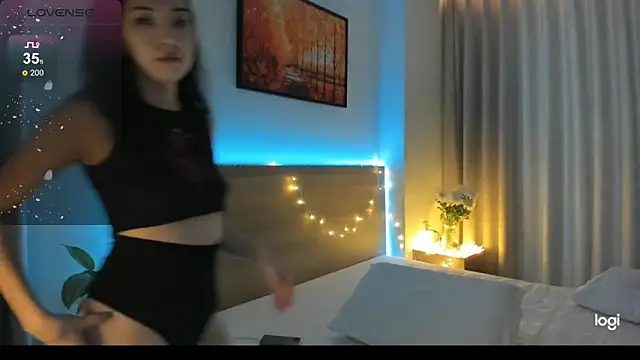 Snapshot of miko_kimura chatting on 01/16/25, 08:22 miko kimura online show from 01/16/25, 08:22