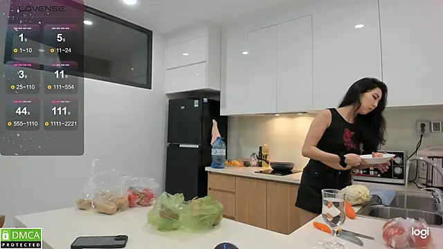 Snapshot of miko_kimura chatting on 02/18/25, 12:39 miko kimura online show from 02/18/25, 12:39