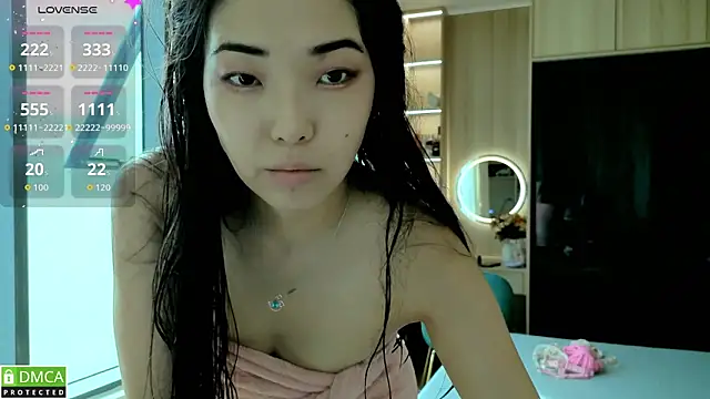 Snapshot of miko_kimura chatting on 10/29/25, 01:19 miko kimura online show from 10/29/25, 01:19