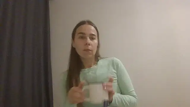 Vanelleda online show from 07/14/26, 08:03