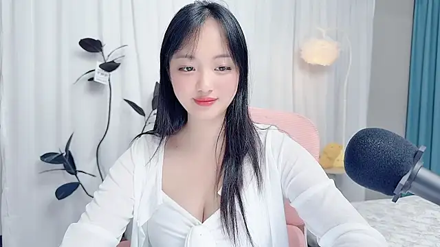 Snapshot of Winnie666999 chatting on 07/23/26, 03:10 Winnie666999 online show from 07/23/26, 03:10