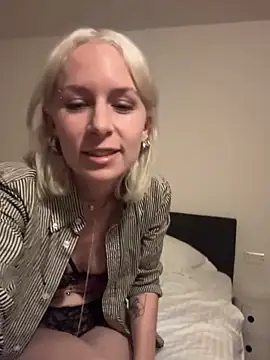 Naomi Nocturn online show from 06/22/26, 06:38