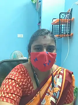 Snapshot of Tamil_Swetha77 chatting on 07/14/26, 08:03 Tamil Swetha77 online show from 07/14/26, 08:03