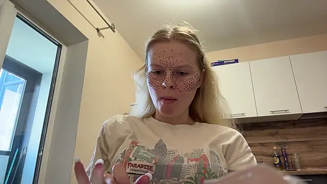 Snapshot of NikaRaexe chatting on 06/22/26, 02:14 NikaRaexe online show from 06/22/26, 02:14