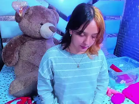 AnneJonees online show from 07/07/26, 12:42
