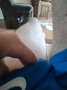 Snapshot of Philebranleur chatting on 07/17/26, 12:23 Philebranleur online show from 07/17/26, 12:23