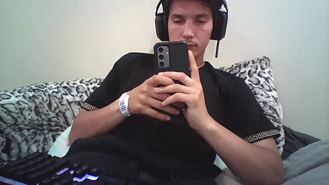 Nicks10in online show from 07/06/26, 03:36