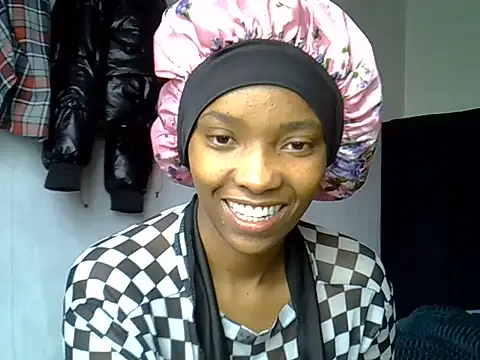 pretty jaz online show from 06/24/26, 07:40