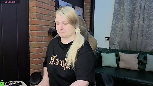 Ammy Soon online show from 06/26/26, 01:10