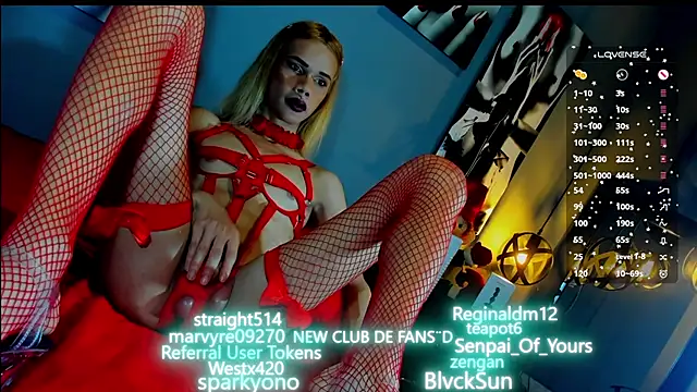 Snapshot of love_amor_ chatting on 12/24/24, 08:16 love amor online show from 12/24/24, 08:16