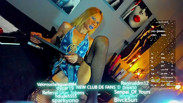 Snapshot of love_amor_ chatting on 01/09/25, 09:58 love amor online show from 01/09/25, 09:58