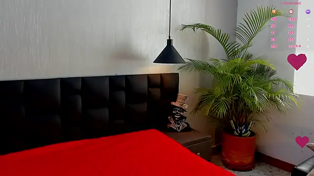 Snapshot of love_amor_ chatting on 11/09/25, 04:16 love amor online show from 11/09/25, 04:16