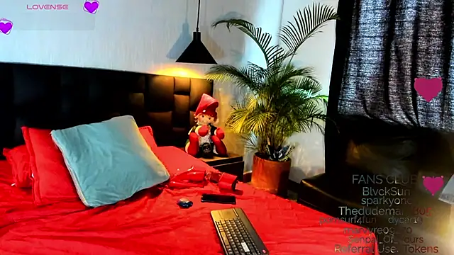 Snapshot of love_amor_ chatting on 12/04/25, 03:54 love amor online show from 12/04/25, 03:54