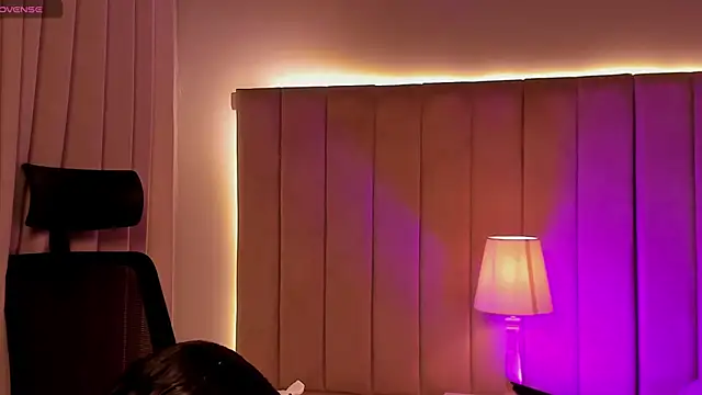 Alessia Belluci online show from 06/30/26, 12:22