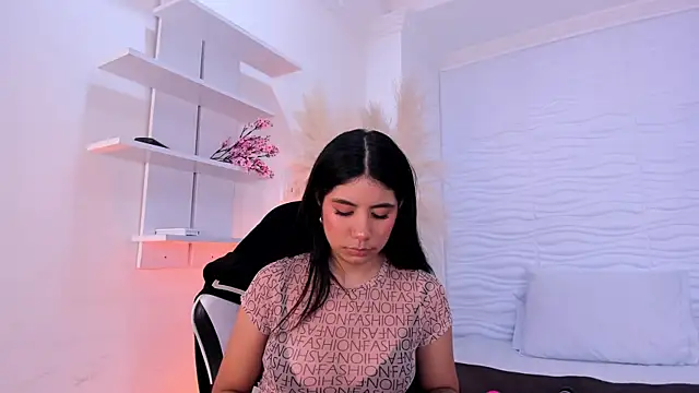 AylinLove  online show from 07/25/26, 11:08