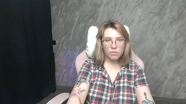 Reginasmilee online show from 01/22/25, 05:26