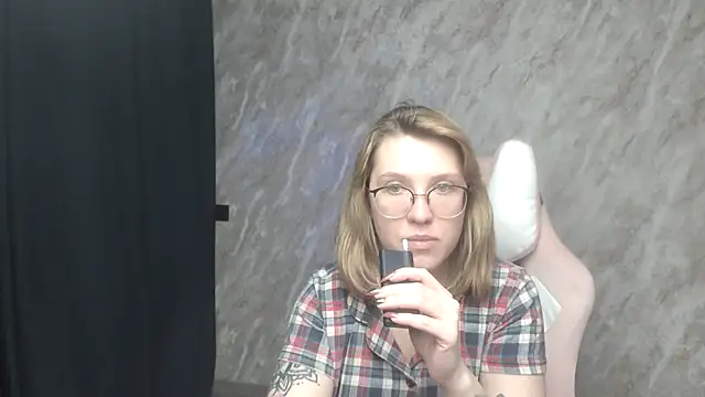 Reginasmilee online show from 01/22/25, 01:11