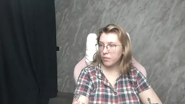 Reginasmilee online show from 01/23/25, 02:33