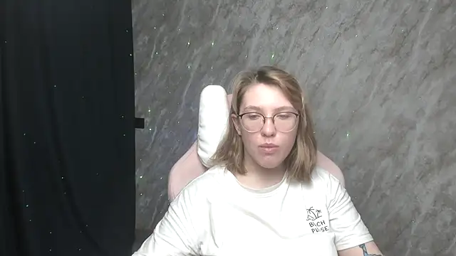 Reginasmilee online show from 01/24/25, 01:56