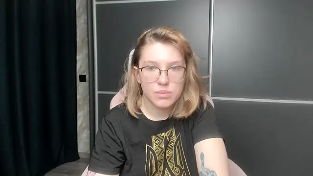 Reginasmilee online show from 01/25/25, 02:15