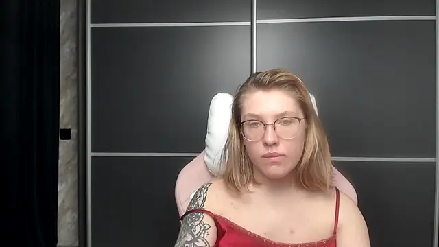 Reginasmilee online show from 01/27/25, 03:04