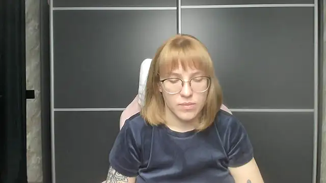 Reginasmilee online show from 02/01/25, 02:56