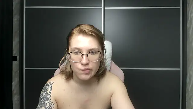 Reginasmilee online show from 02/05/25, 02:37